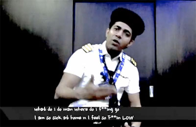 Förbannad indisk pilot rappar om flygbolaget